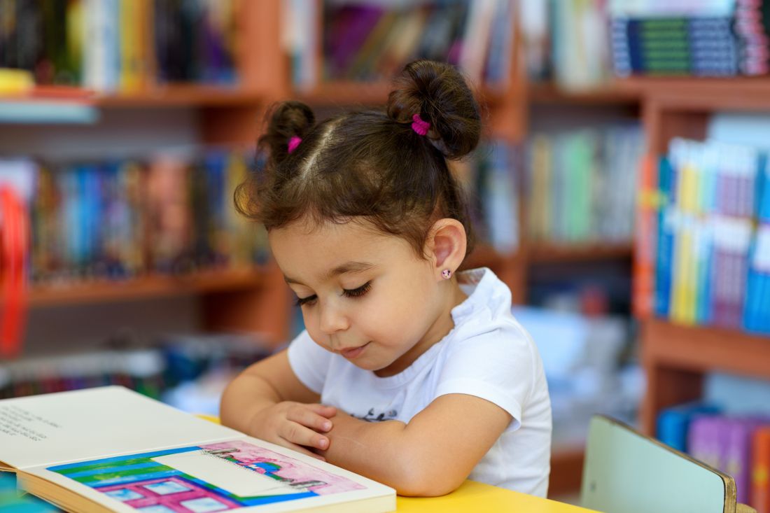 Spelenderwijs Nederlands leren met het ITM vakantieboek en leerzame filmpjes