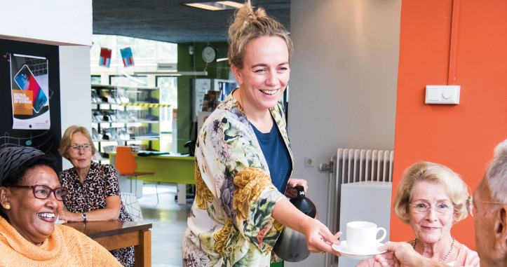 Ontmoet elkaar in Zaamslag bij de koffiemiddag