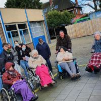 Jong en oud verrast elkaar op Valentijnsdag